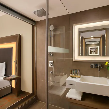 Novotel Ahmedabad Exterior photo Bathroom